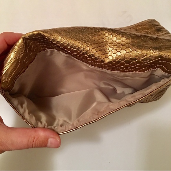 Gold metallic clutch - Style & Co. - Picture 4 of 6